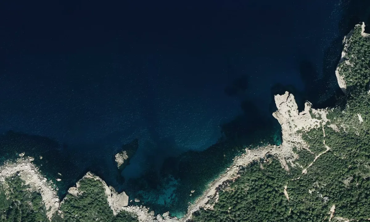 Flyfoto av Cala Albarca