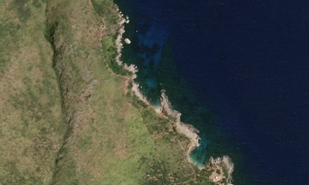Flyfoto av Cala Berretta