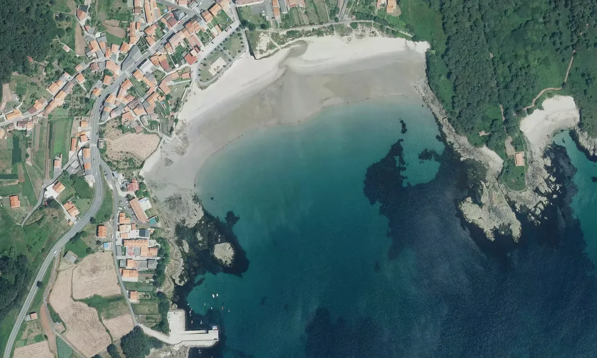 Flyfoto av Cala de Arnela