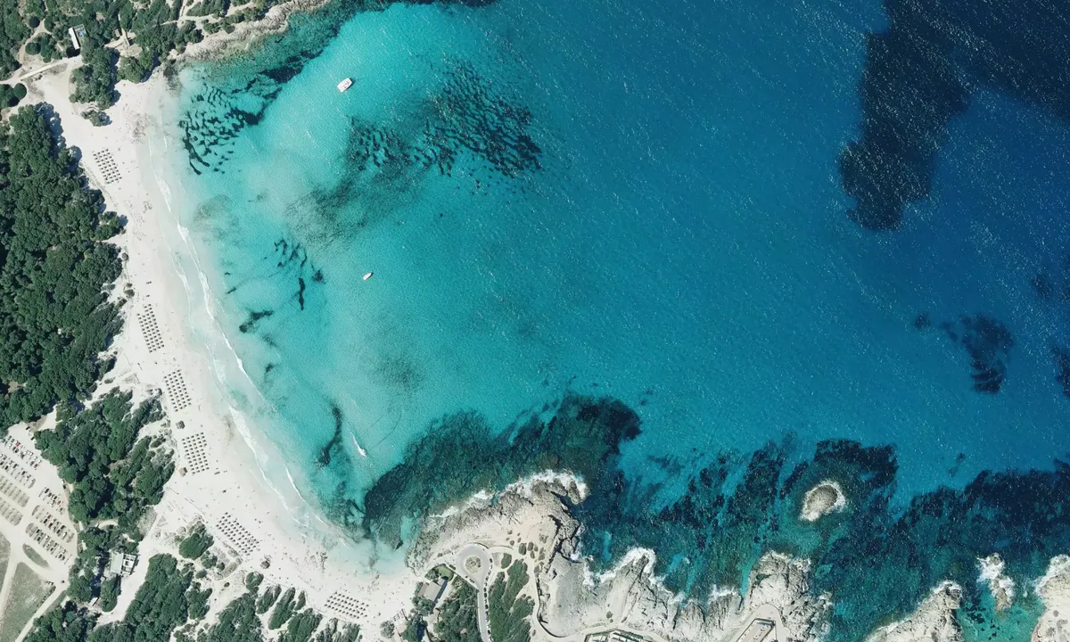 Flyfoto av Cala de S’Aguila