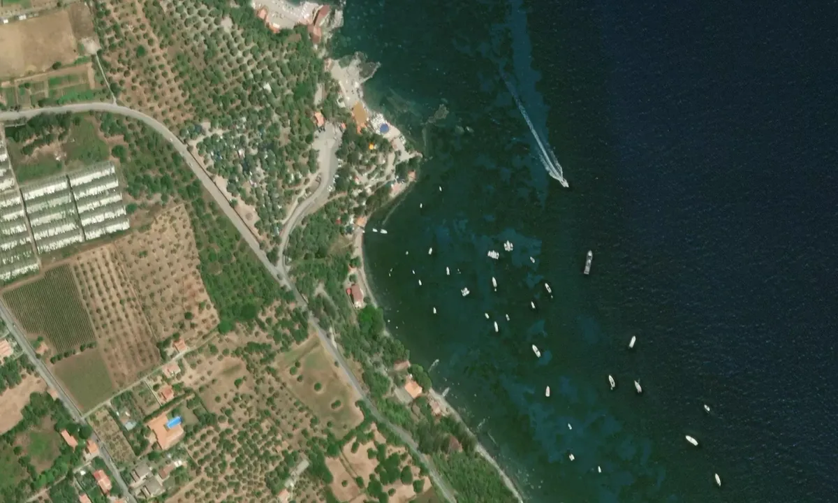 Flyfoto av Cala dei Liparoti
