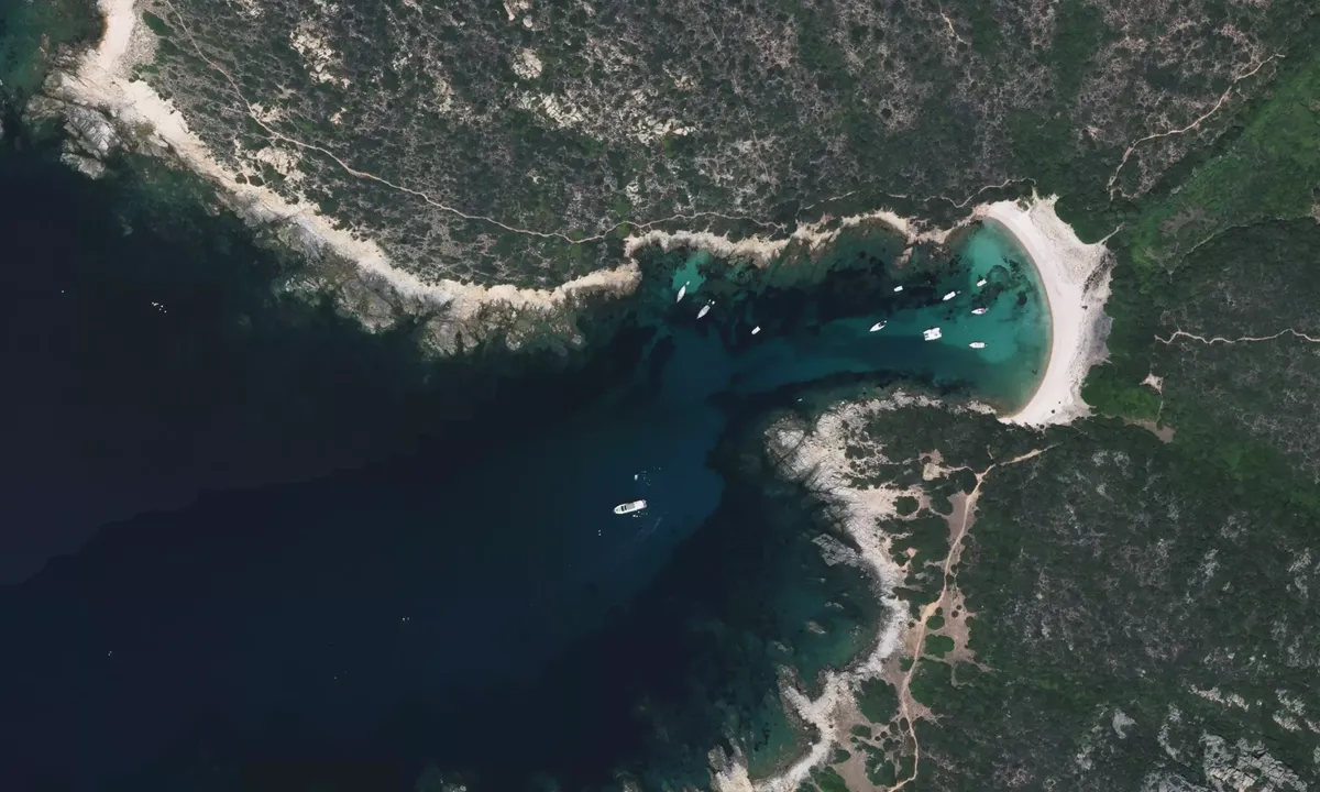 Flyfoto av Cala di Conca