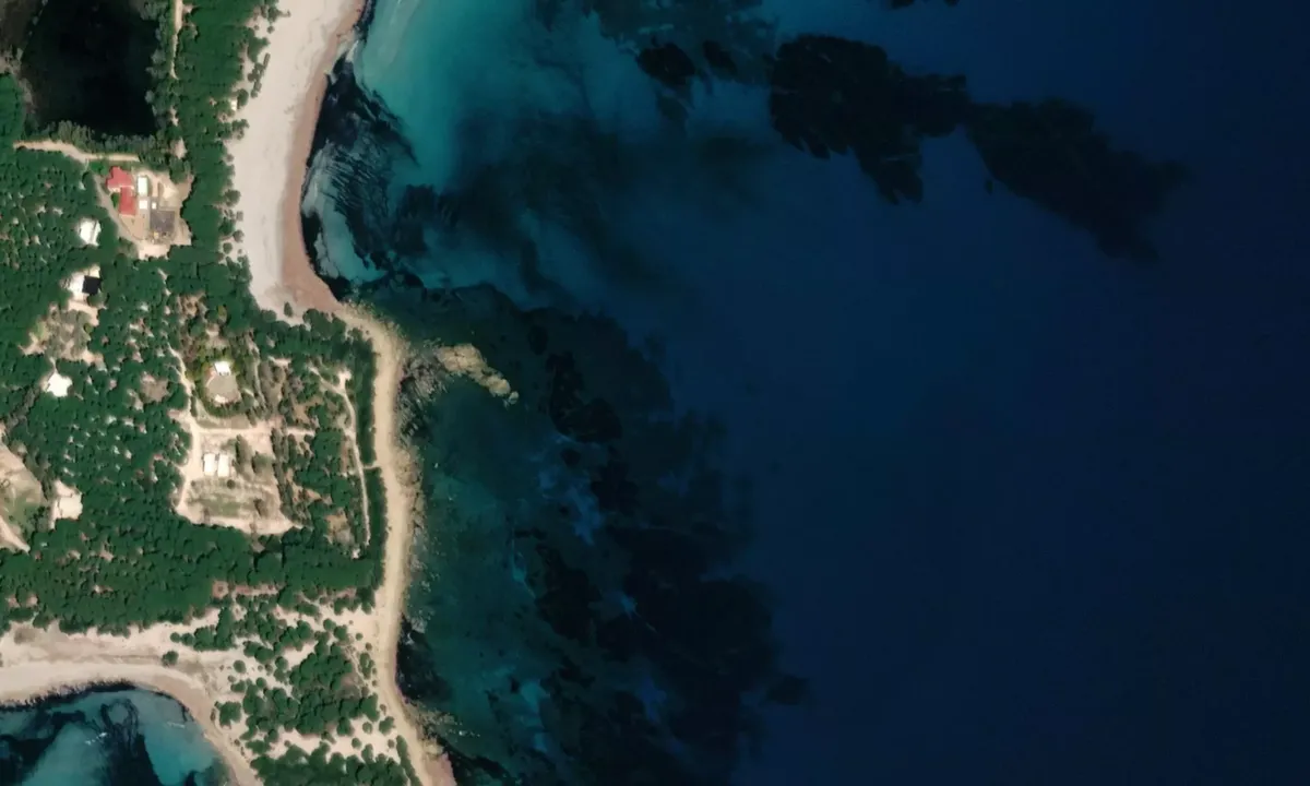 Flyfoto av Cala Ginepro Nord