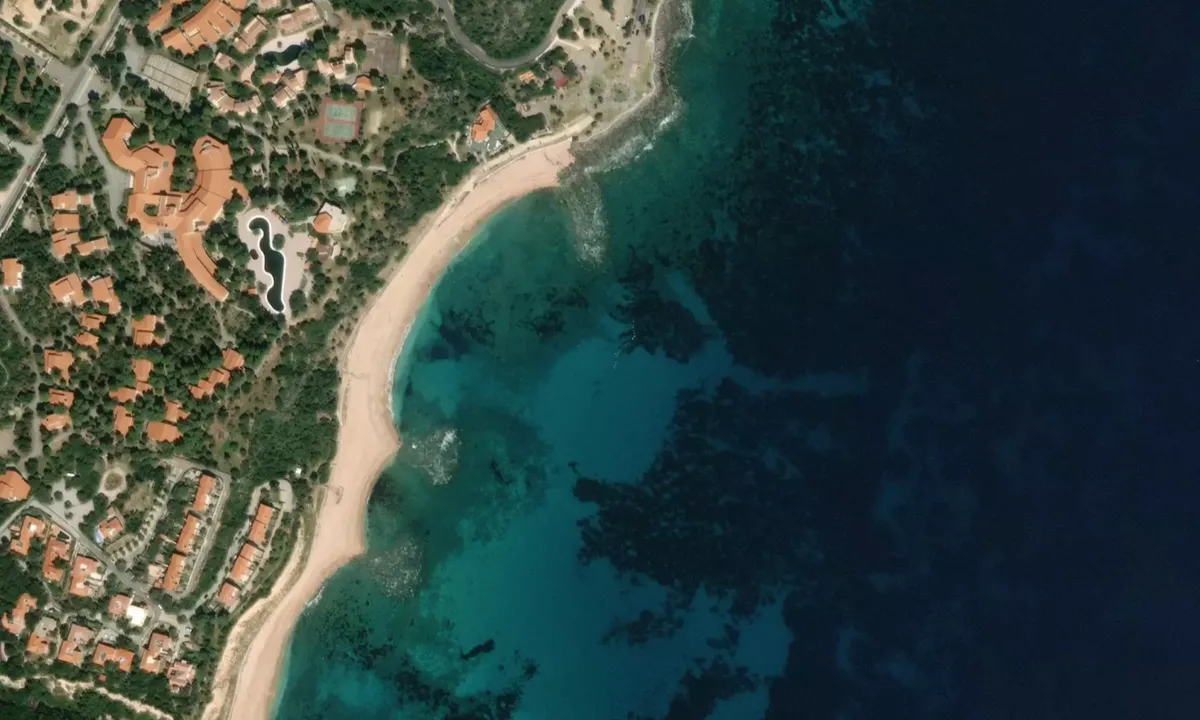 Flyfoto av Cala Gonone 1
