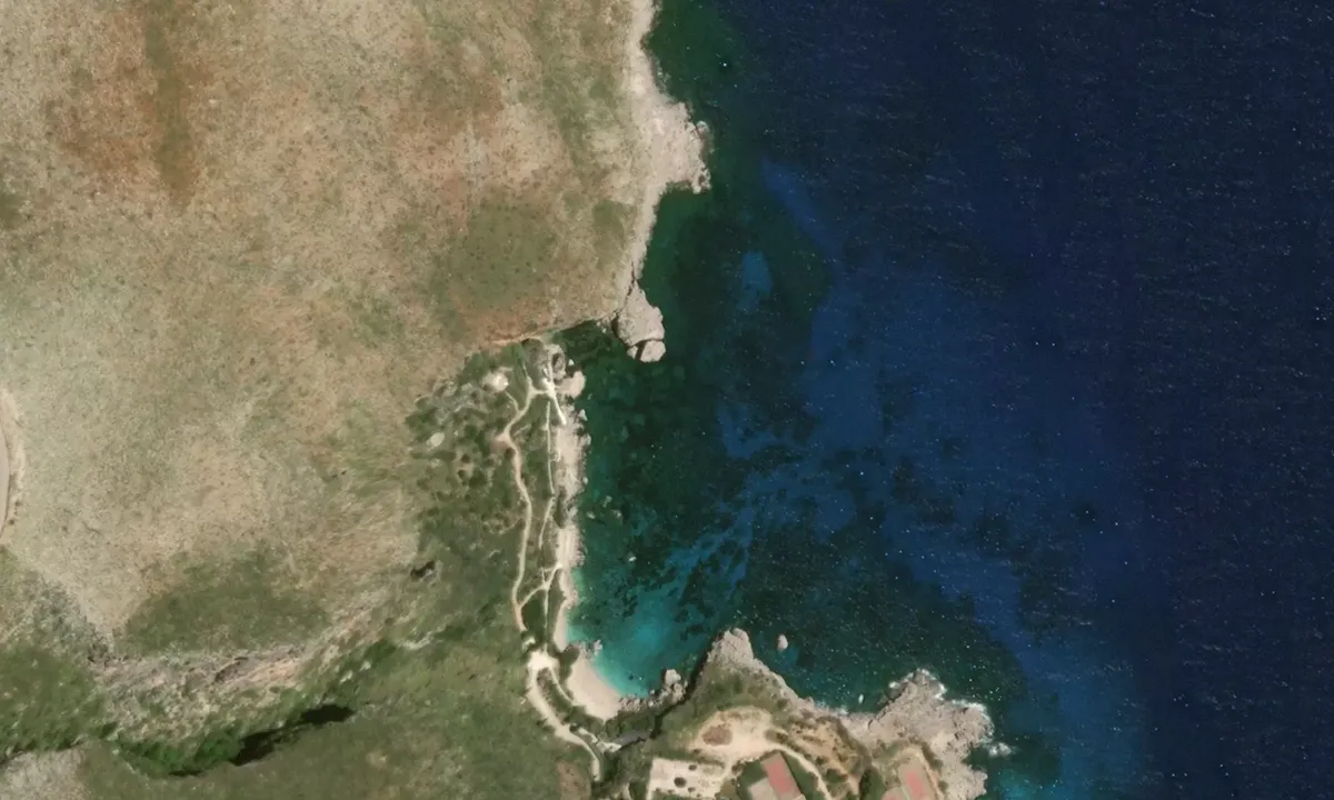 Flyfoto av Cala Grottazza