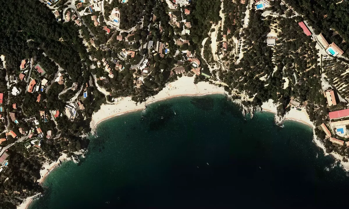 Flyfoto av Cala Llorell