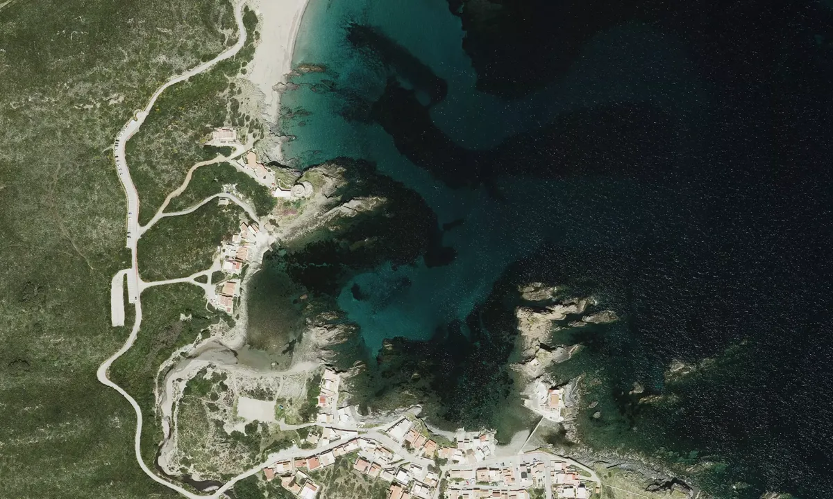 Flyfoto av Cala Mesquida