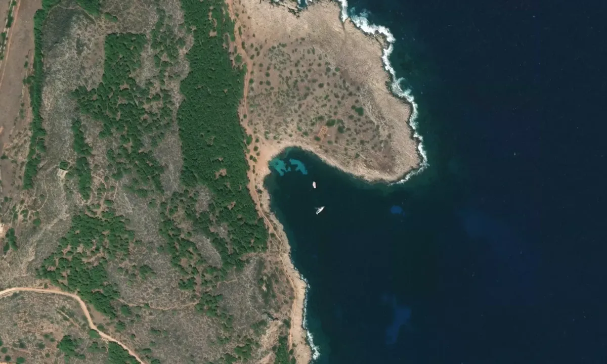 Flyfoto av Cala Minnola