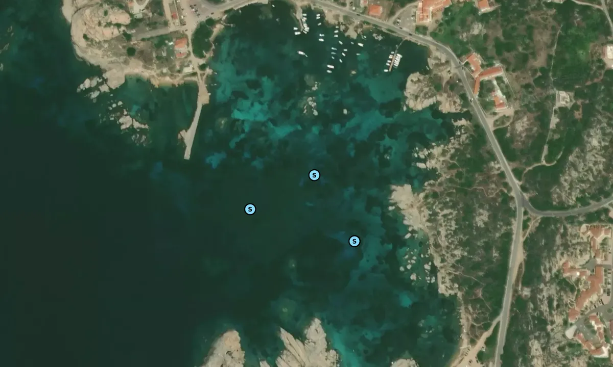 Flyfoto av Cala Nido D'Aquila
