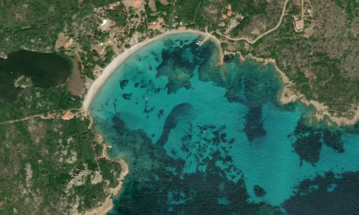 Flyfoto av Cala Santa Maria