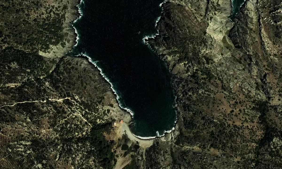 Flyfoto av Cala Tavallera