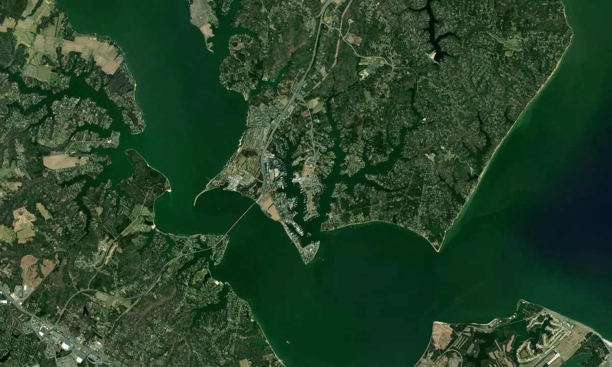 Flyfoto av Calvert Marina
