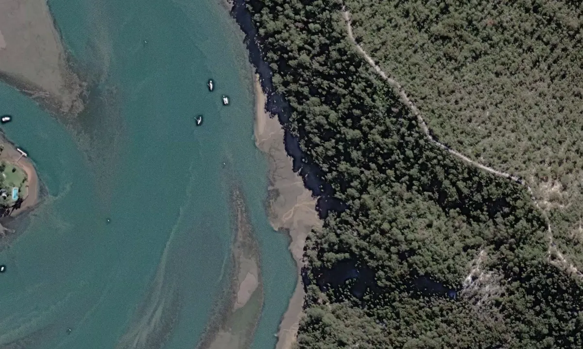Flyfoto av Canaipa Point (east)