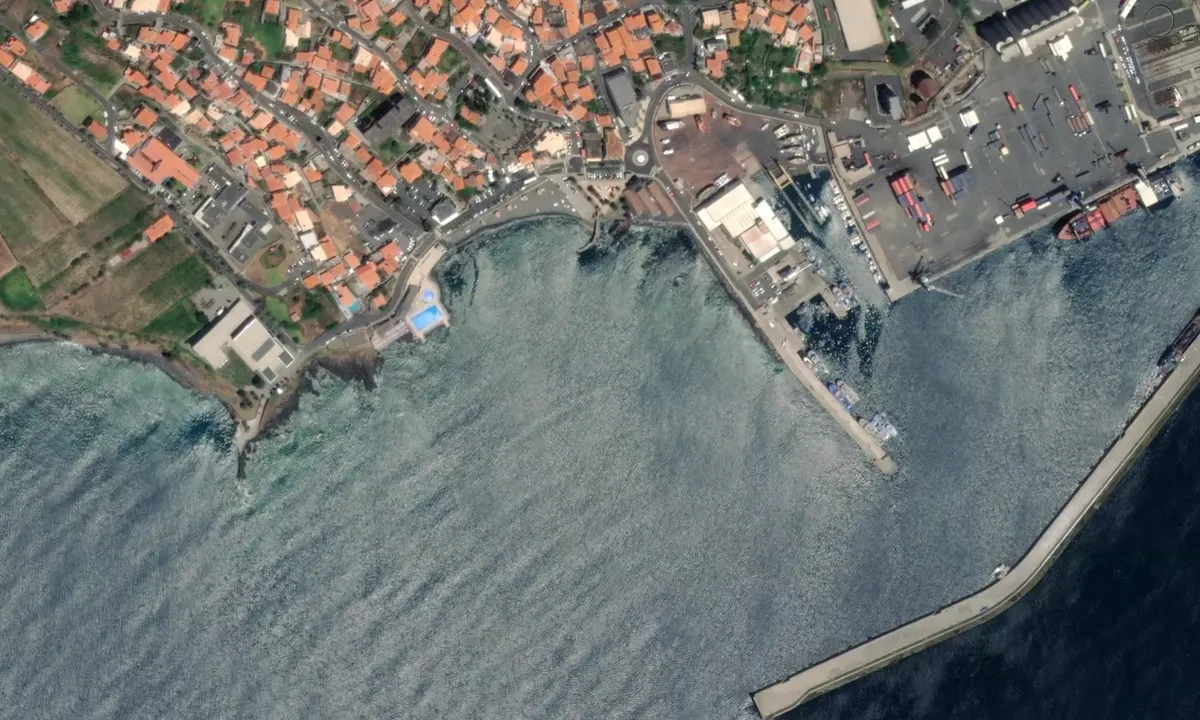 Flyfoto av Canical