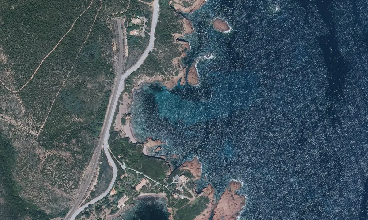Flyfoto av Cap Roux