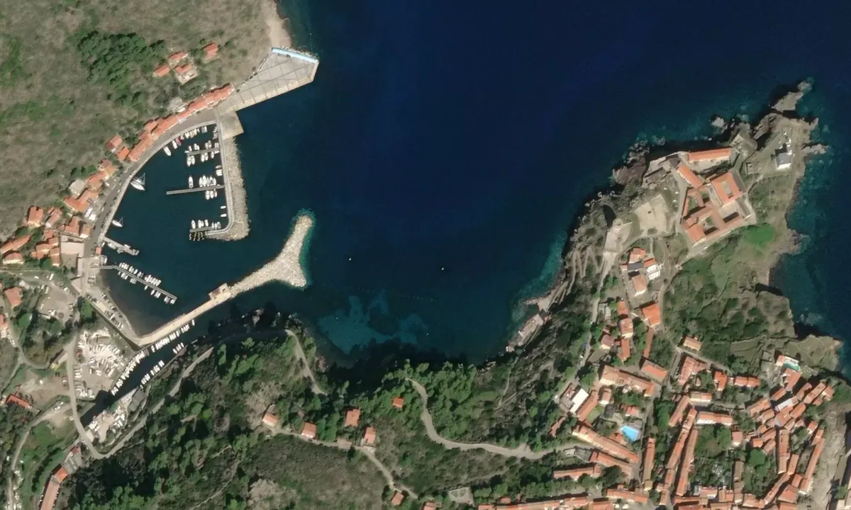 Flyfoto av Capraia
