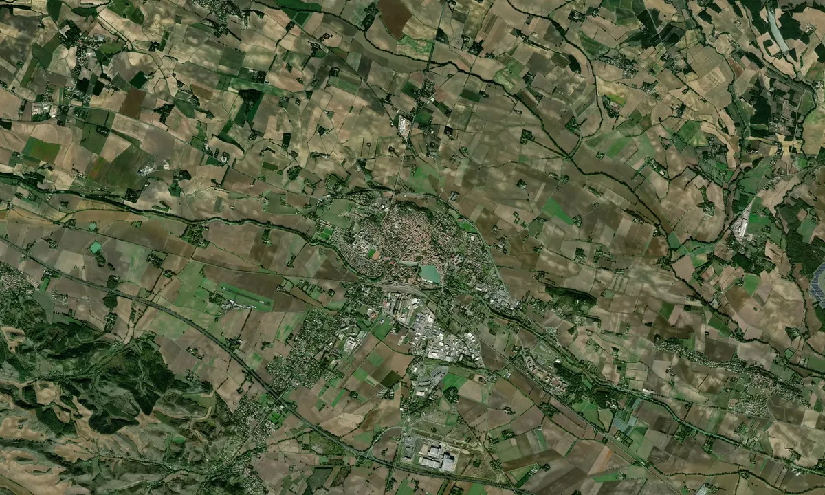 Flyfoto av Castelnaudary Petit Bassin