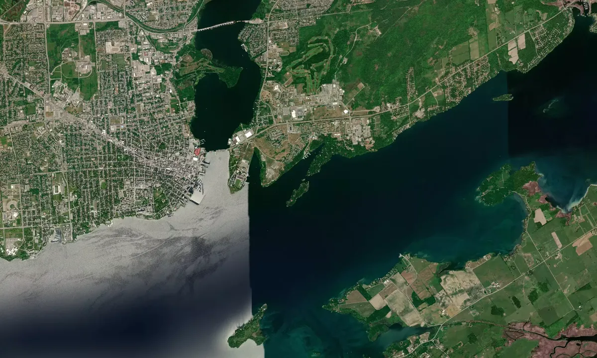 Flyfoto av Cedar Island West Dock (Parks Canada)