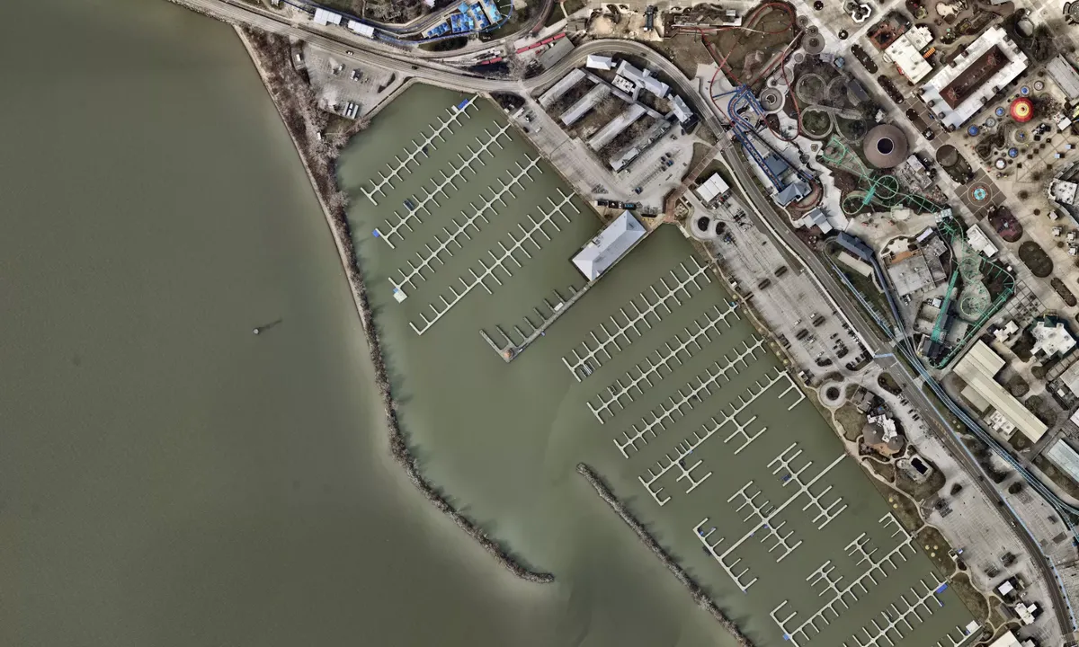 Flyfoto av Cedar Point Marina - Sandusky