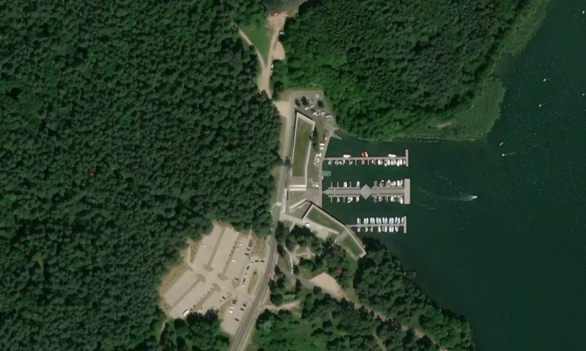 Satelite image of Centrum Żeglarstwa Wodnego i Lodowego