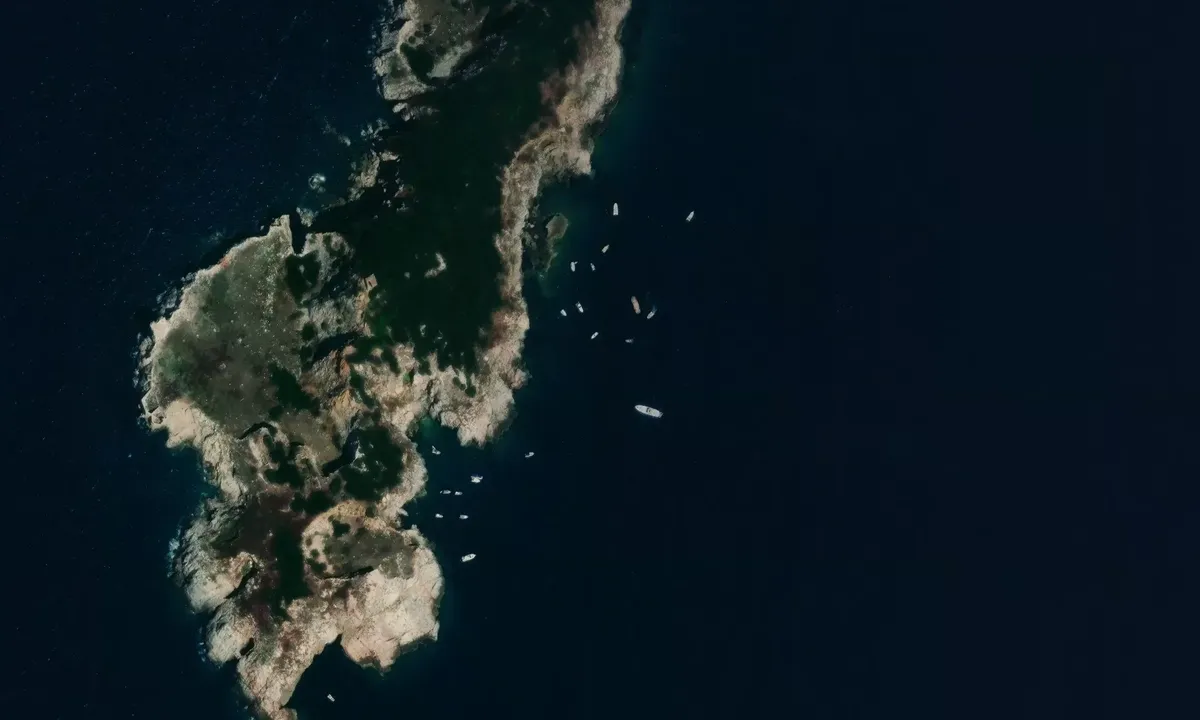 Satelite image of Cerboli