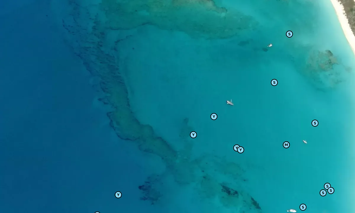 Satelite image of Chantal Ma Vie (moorings)