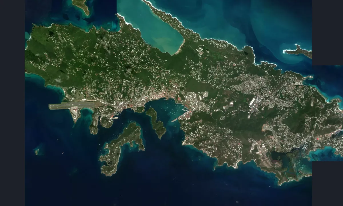 Flyfoto av Charlotte Amalie Harbor