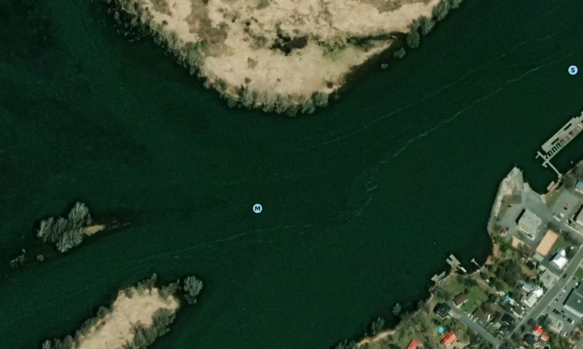 Satelite image of Chenal des chasseurs