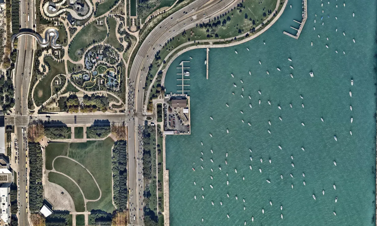 Flyfoto av Chicago Yacht Club - Monroe Station