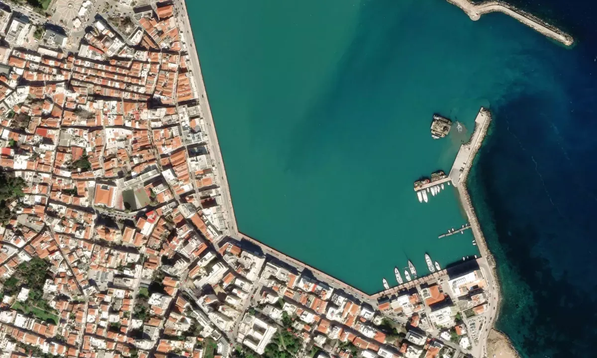 Flyfoto av Chios Port 1