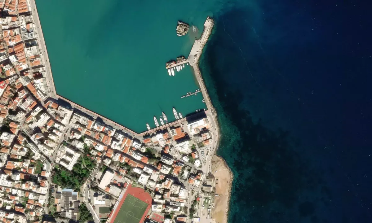Flyfoto av Chios Port