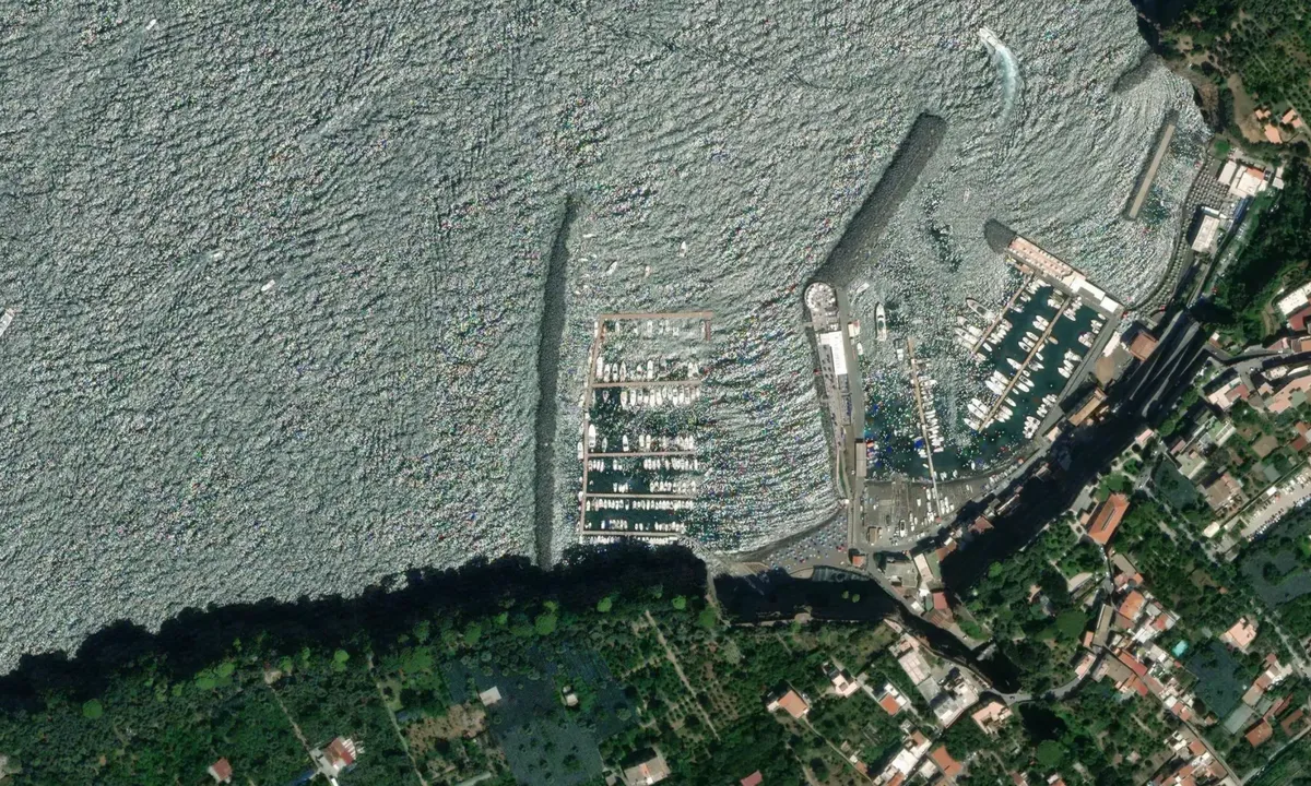 Flyfoto av Consorzio Nautico S. Agnello