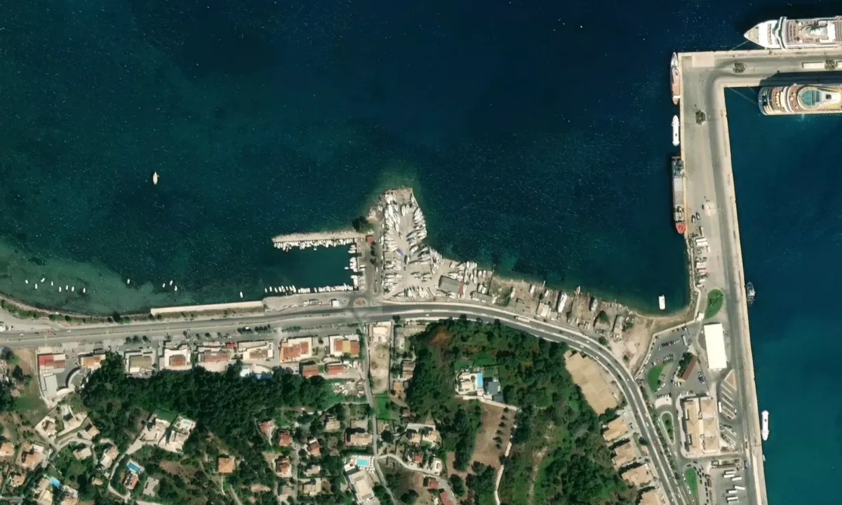 Flyfoto av Corfu Boatyard