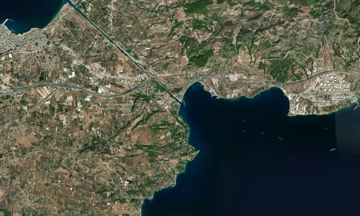 Flyfoto av Corinth Canal Waiting Area