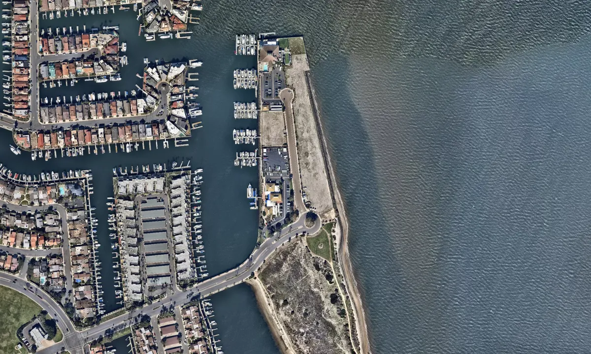 Flyfoto av Coronado Cays Yacht Club