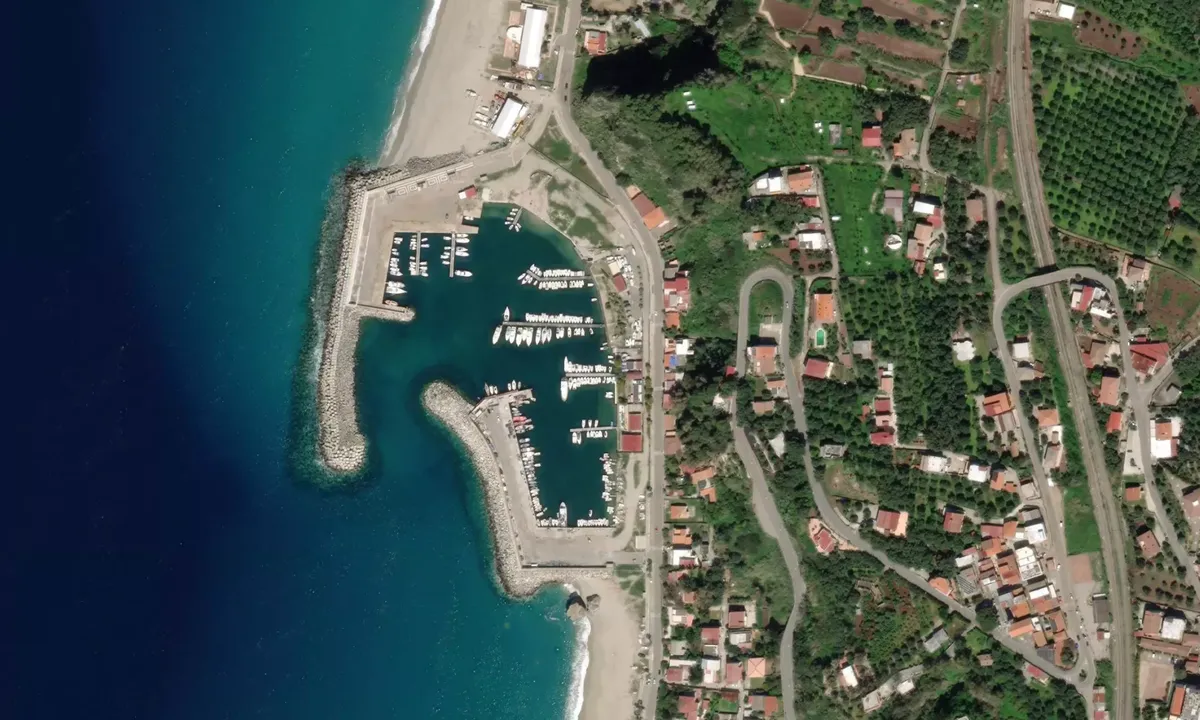 Flyfoto av Costa Viola Yacht Club - Palmi