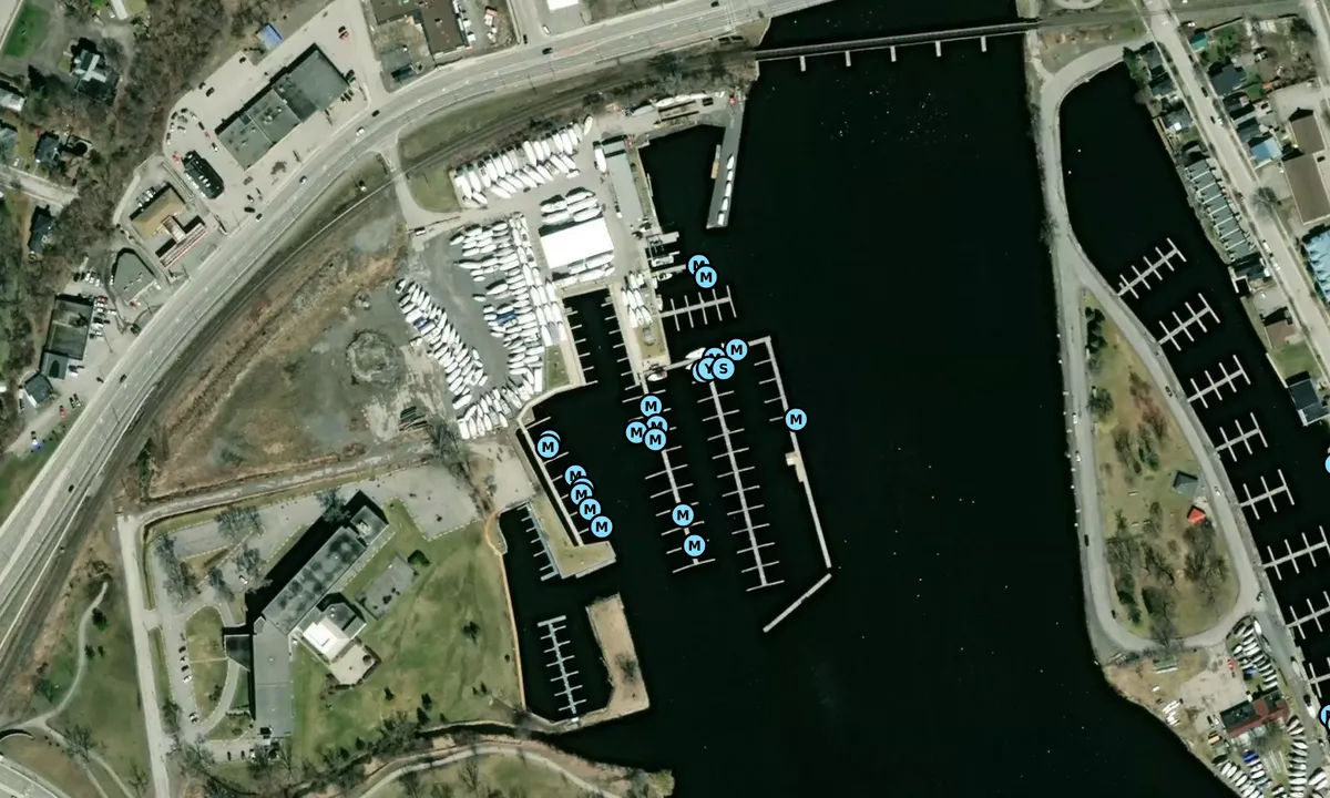 Satelite image of Crate Marine Belleville - Hastings
