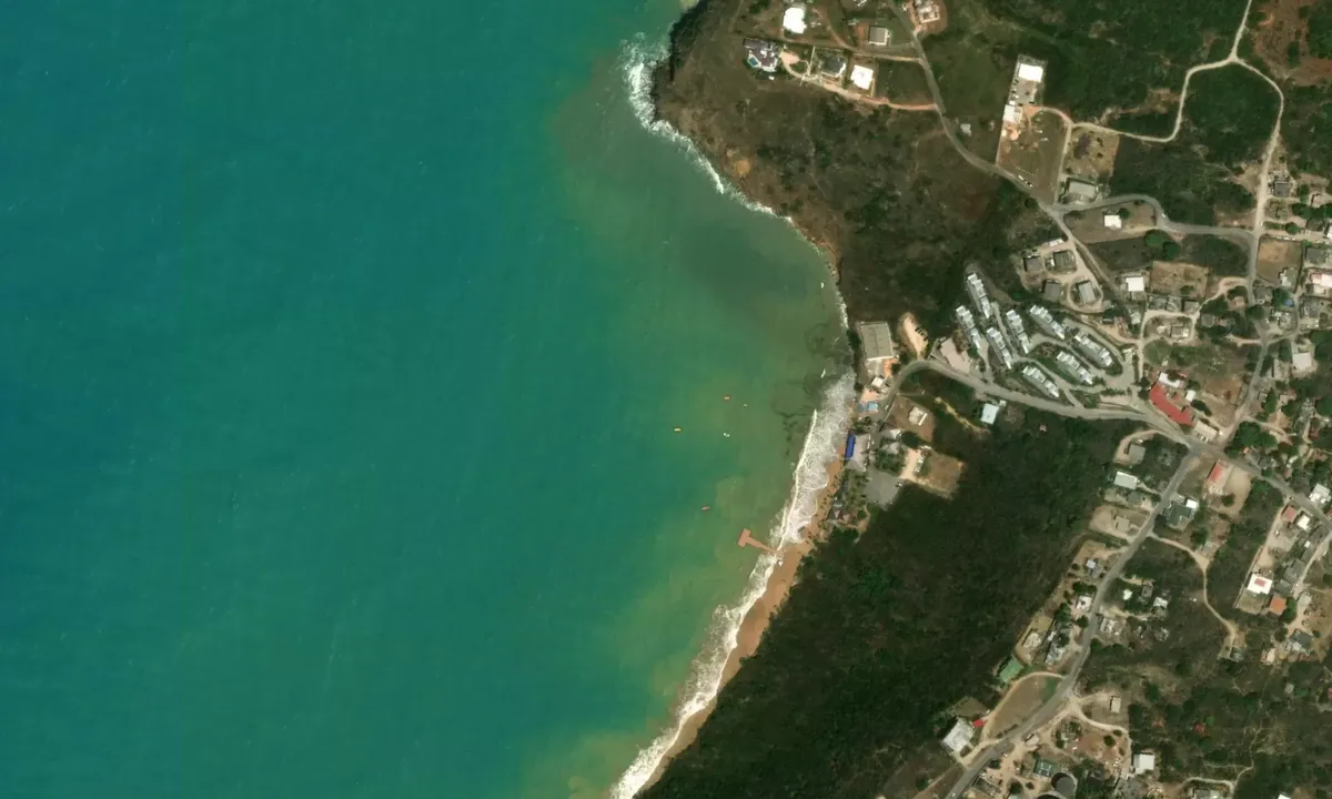 Flyfoto av Crocus Bay