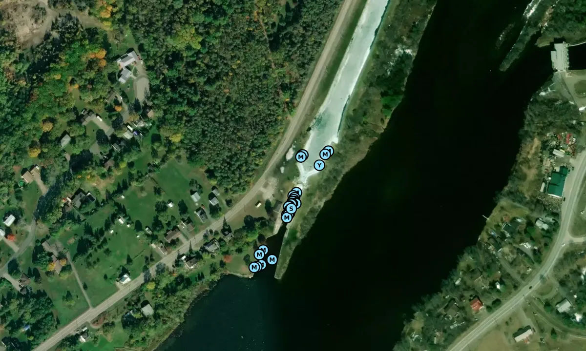 Satelite image of Crowe  Bay  Lock 13