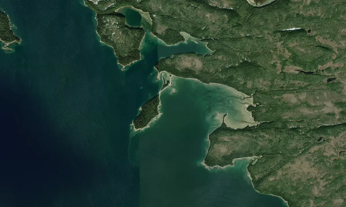 Flyfoto av Davidson Bay