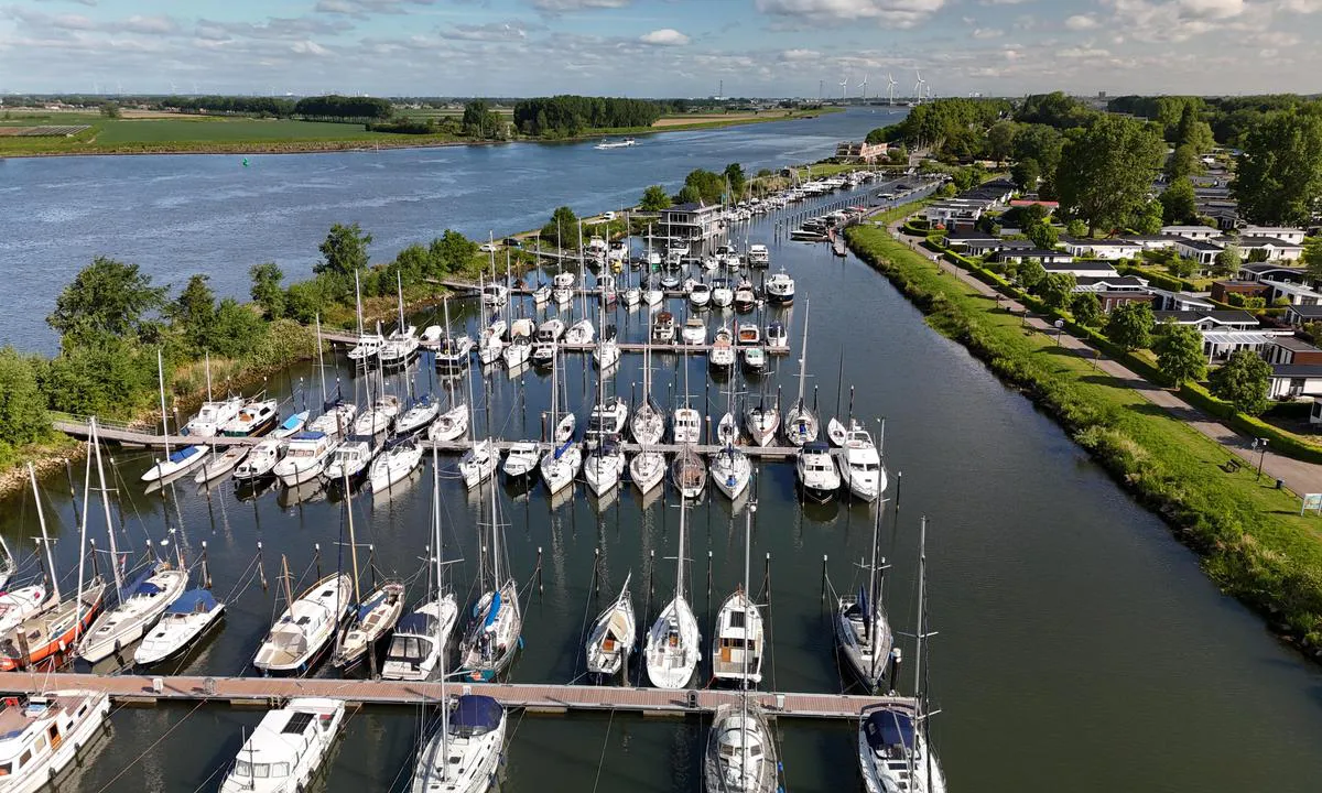 De Kil Yacht Harbour