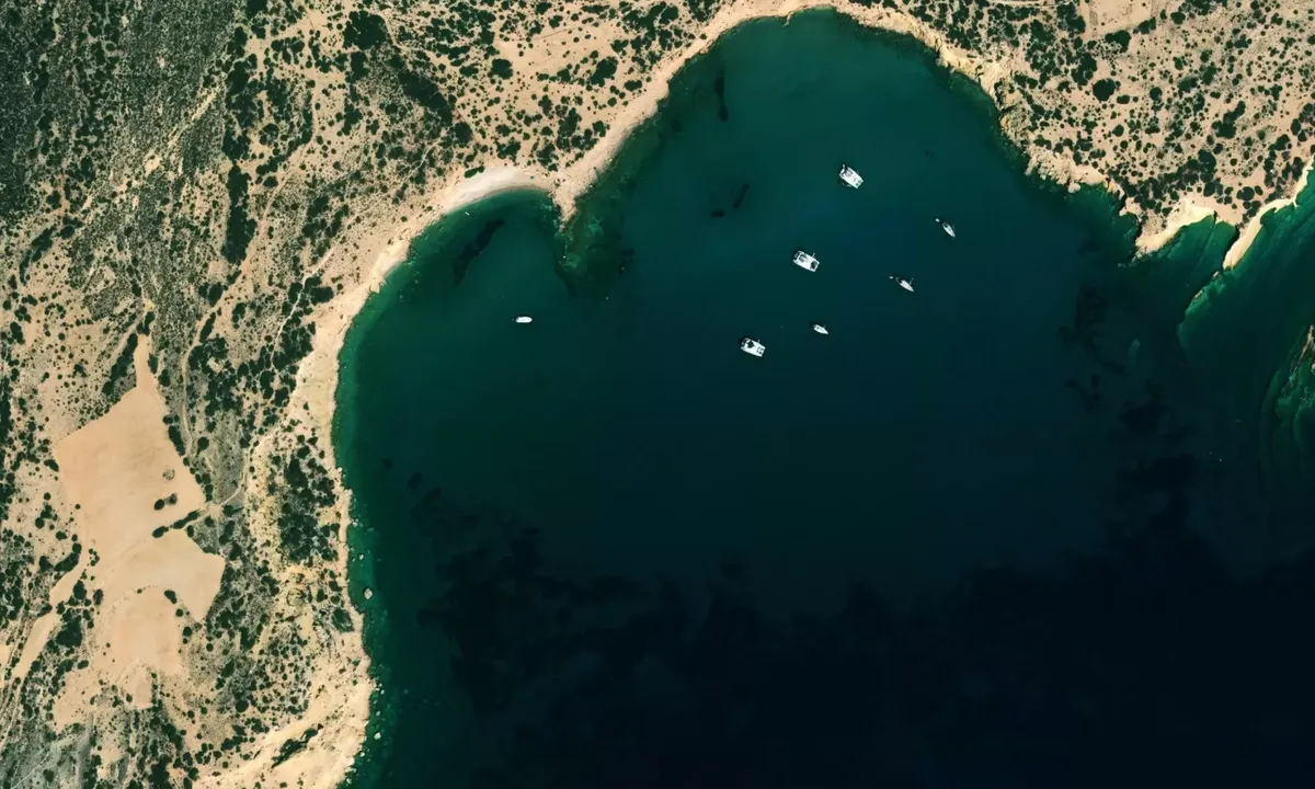 Flyfoto av Detis Bay - Nisida Kato
