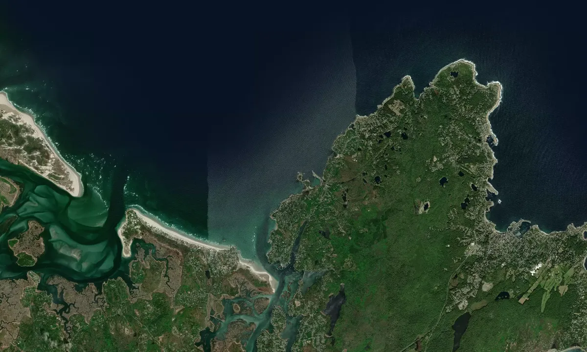 Flyfoto av Diamond Cove