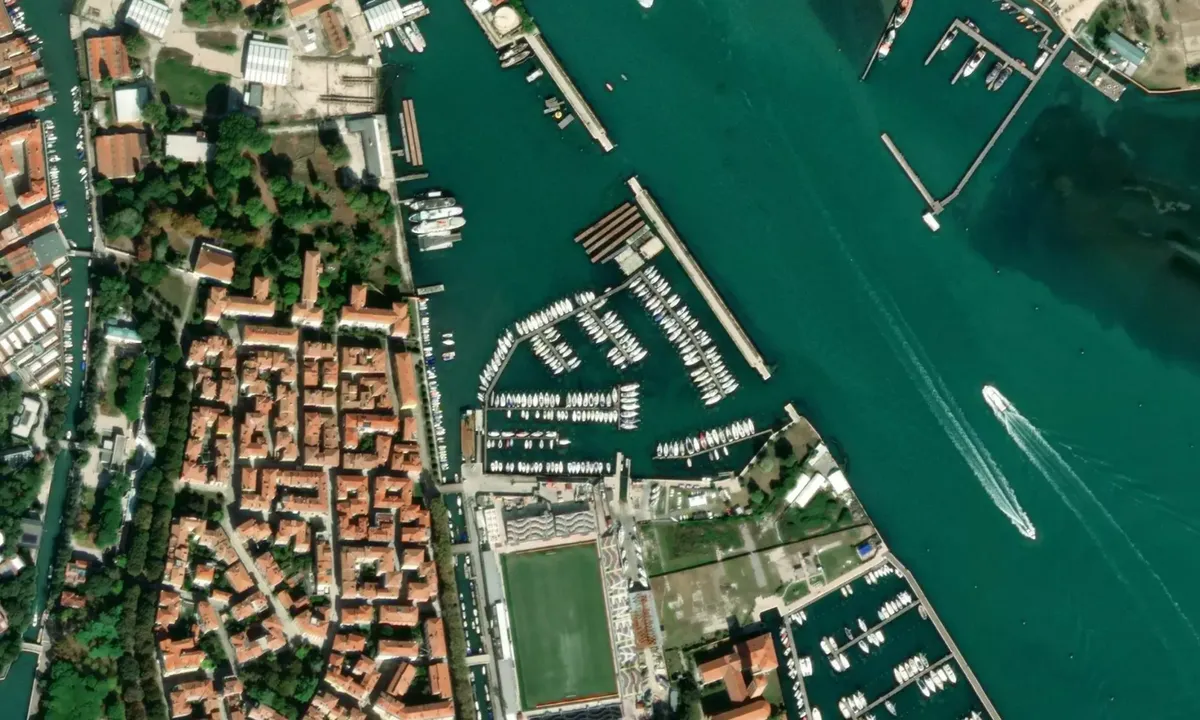 Flyfoto av Diporto Velico Veneziano