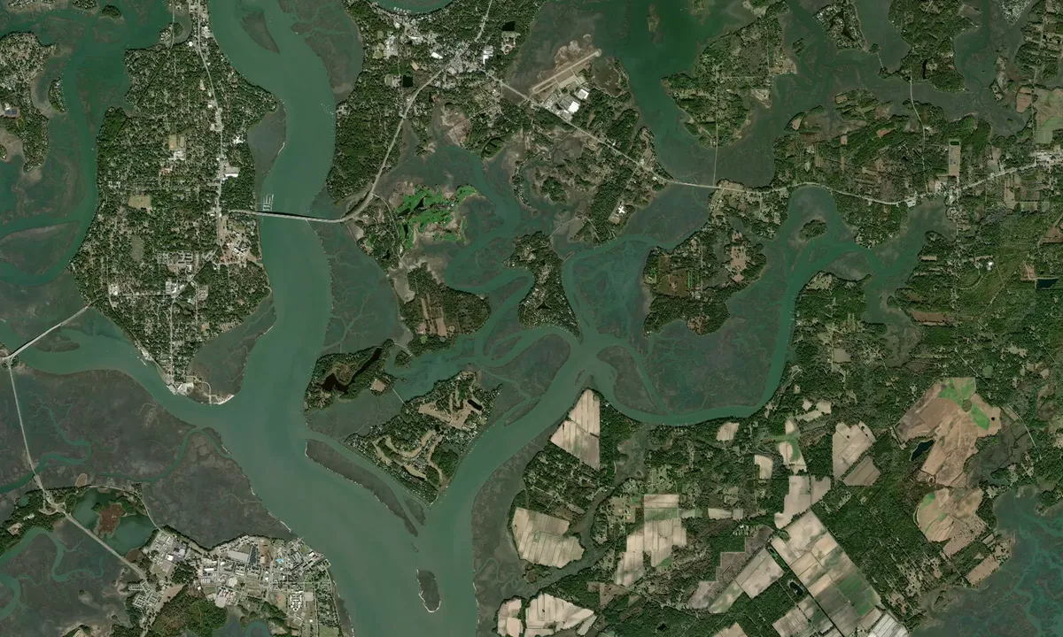 Flyfoto av Distant Island Creek - 1