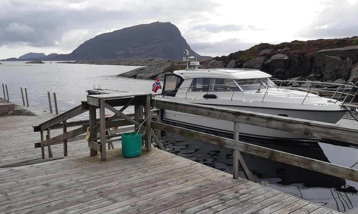 Domba på Hovden - Spongavågen: Sløyebenk.