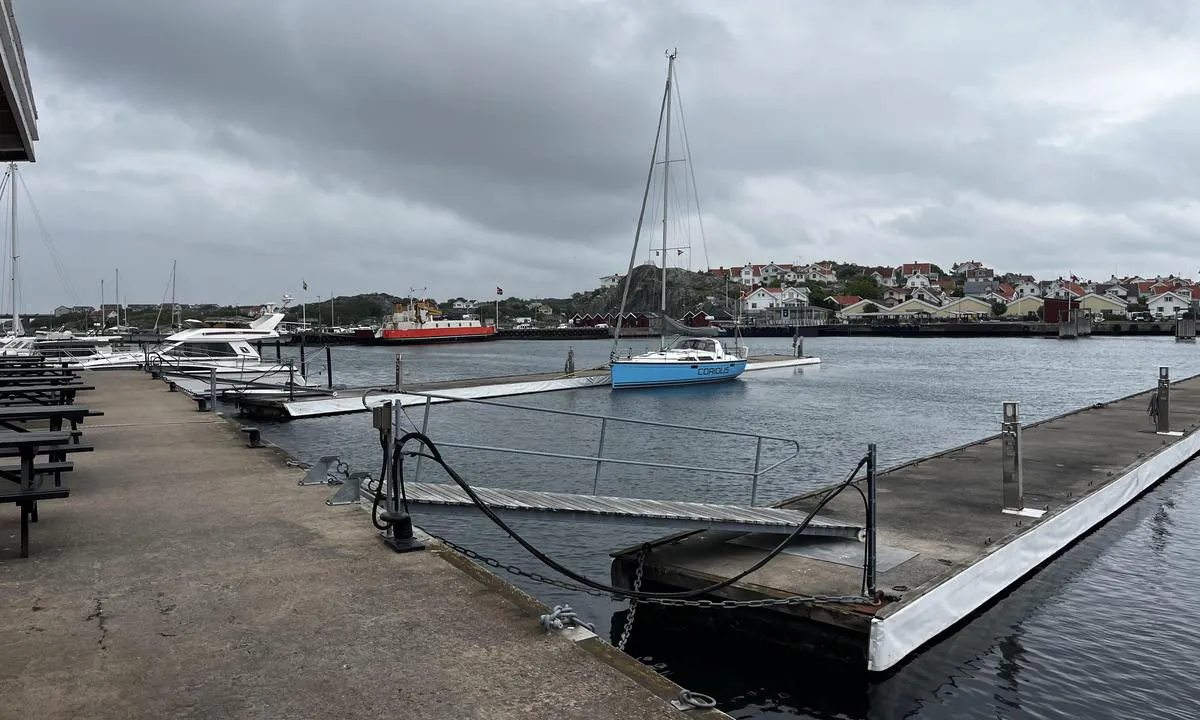 Donsö: {"base": "se", "no": "Dons\u00f6 20/5/2025", "se": "Dons\u00f6 20/5/2025", "en": "Dons\u00f6 20/5/2025", "da": "<h1>Dons\u00f6</h1> <p>20/5/2025</p>", "fr": "Dons\u00f6 20/5/2025", "de": "Dons\u00f6 20/5/2025", "es": "Dons\u00f6 20/5/2025", "it": "Dons\u00f6 20/5/2025", "pt": "Dons\u00f6 20/5/2025", "nl": "Dons\u00f6 20/5/2025", "pl": "Dons\u00f6 20/5/2025", "uk": "\u0414\u043e\u043d\u0441\u0439\u043e 20/5/2025", "ro": "Dons\u00f6 20/5/2025", "tr": "Dons\u00f6 20/5/2025", "el": "\u039d\u03c4\u03bf\u03bd\u03c3\u03ad 20/5/2025", "cs": "Dons\u00f6 20/5/2025", "hu": "Dons\u00f6 2025.05.20.", "fi": "Dons\u00f6 20/5/2025", "bg": "\u0414\u043e\u043d\u0441\u044c\u043e 20/5/2025", "sr": "Dons\u00f6 20/5/2025", "et": "Dons\u00f6 20/5/2025", "lv": "Dons\u0113 20/5/2025", "lt": "Dons\u00f6 2025-05-20"}