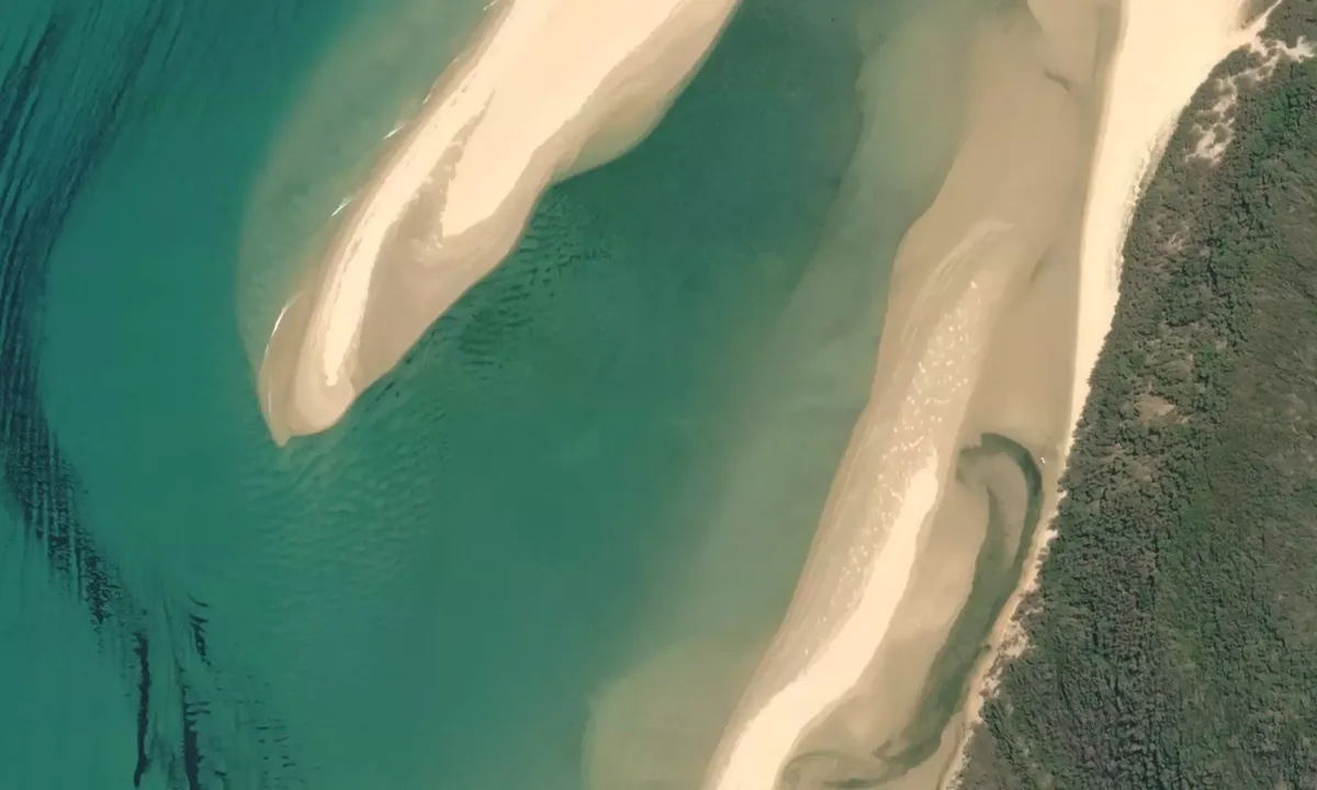 Flyfoto av Double Island Point