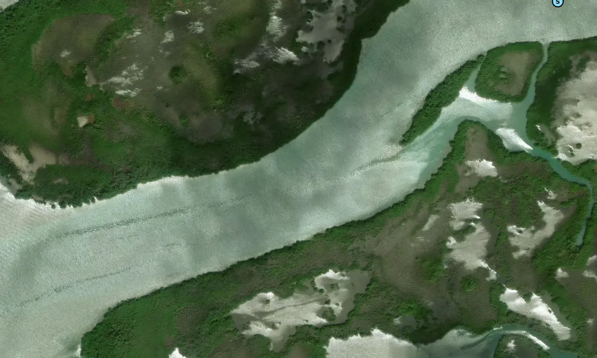 Satelite image of Drowned Cay (Middle)