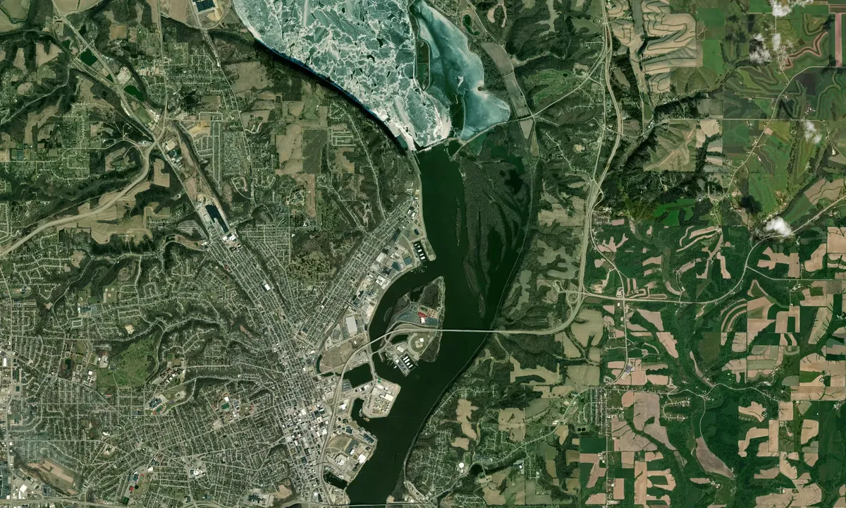 Flyfoto av Dubuque Marina